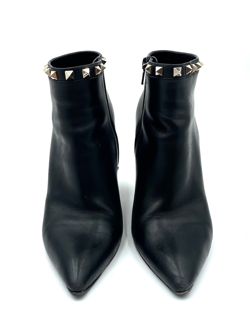 Valentino Garavani Rockstud Black Leather Pointed-Toe Ankle Booties Size 40